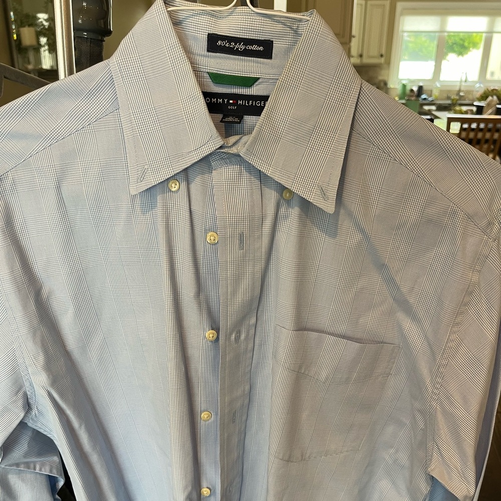 Tommy Hilfiger button up long sleeve dress shirt